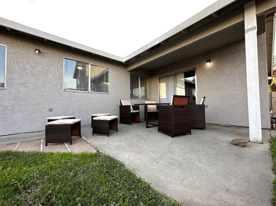Comfortable House W/ Wi-Fi/Tv - Turlock,Ca Екстериор снимка