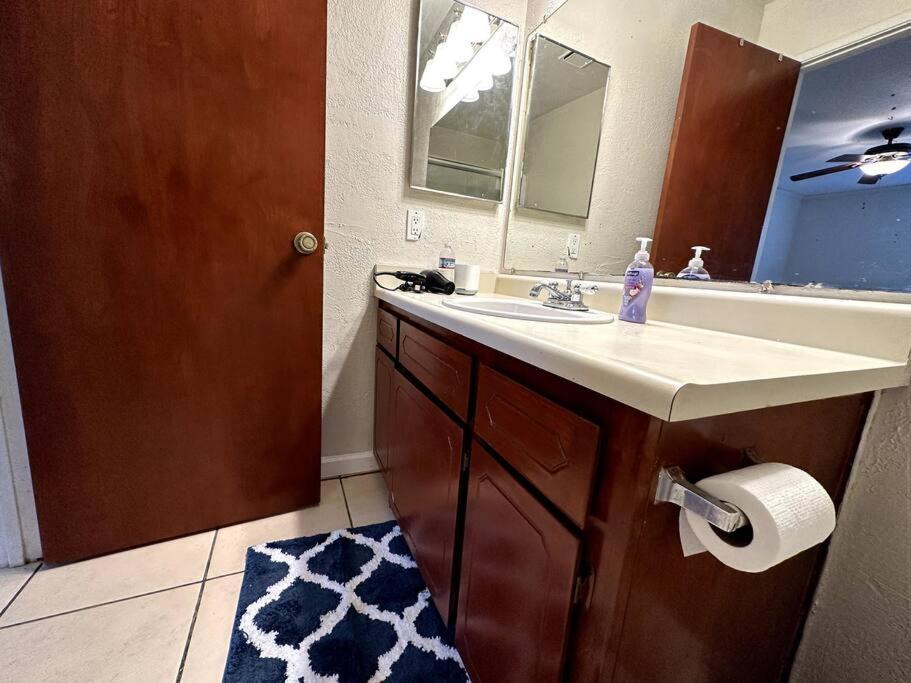 Comfortable House W/ Wi-Fi/Tv - Turlock,Ca Екстериор снимка