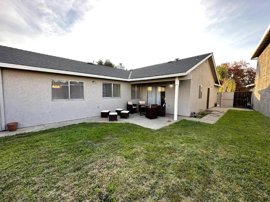 Comfortable House W/ Wi-Fi/Tv - Turlock,Ca Екстериор снимка